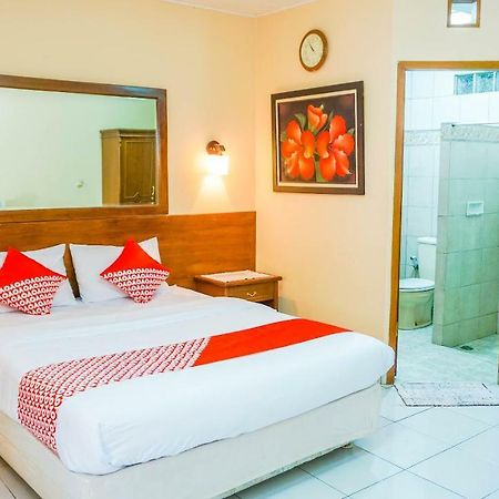 Oyo 1488 Hotel Cemara Asri Lembang Buitenkant foto