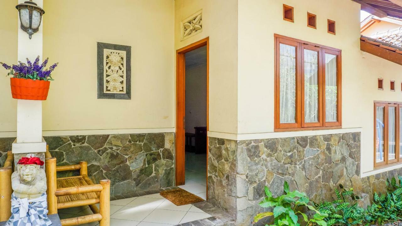 Oyo 1488 Hotel Cemara Asri Lembang Buitenkant foto