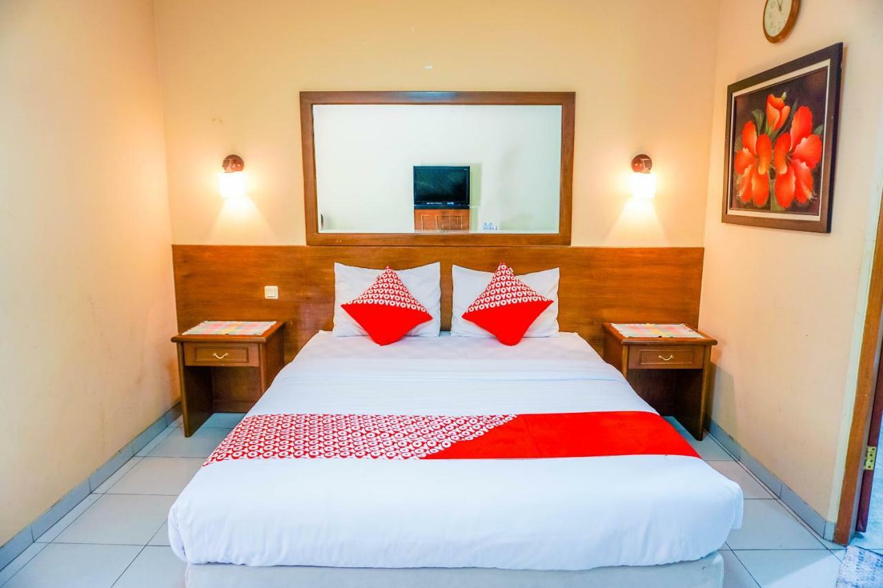 Oyo 1488 Hotel Cemara Asri Lembang Buitenkant foto
