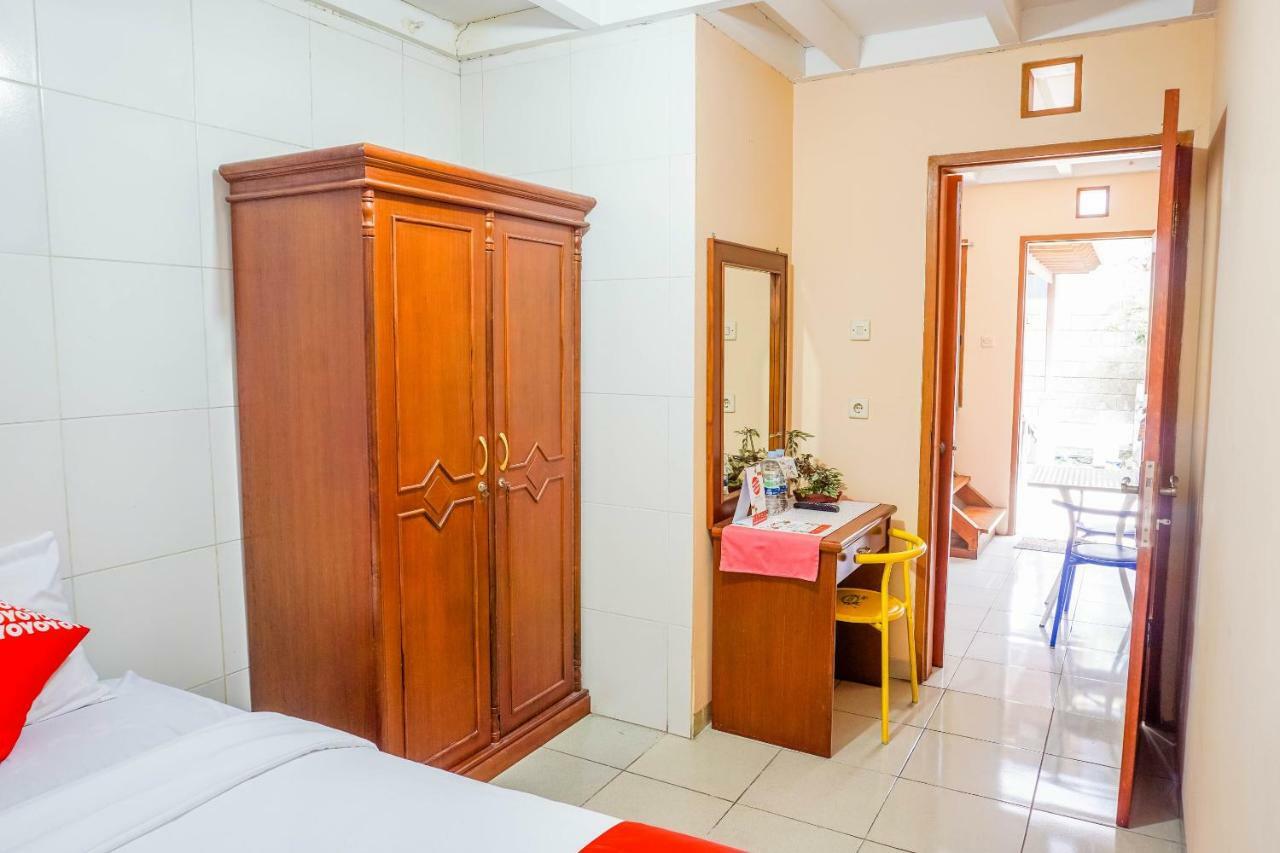 Oyo 1488 Hotel Cemara Asri Lembang Buitenkant foto