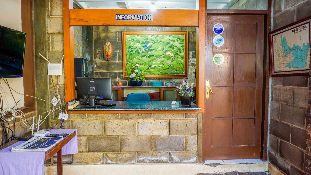 Oyo 1488 Hotel Cemara Asri Lembang Buitenkant foto